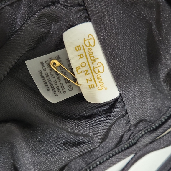 NWT Beach Bunny Architecture Strappy Bikini TOP Size L - Picture 6 of 7